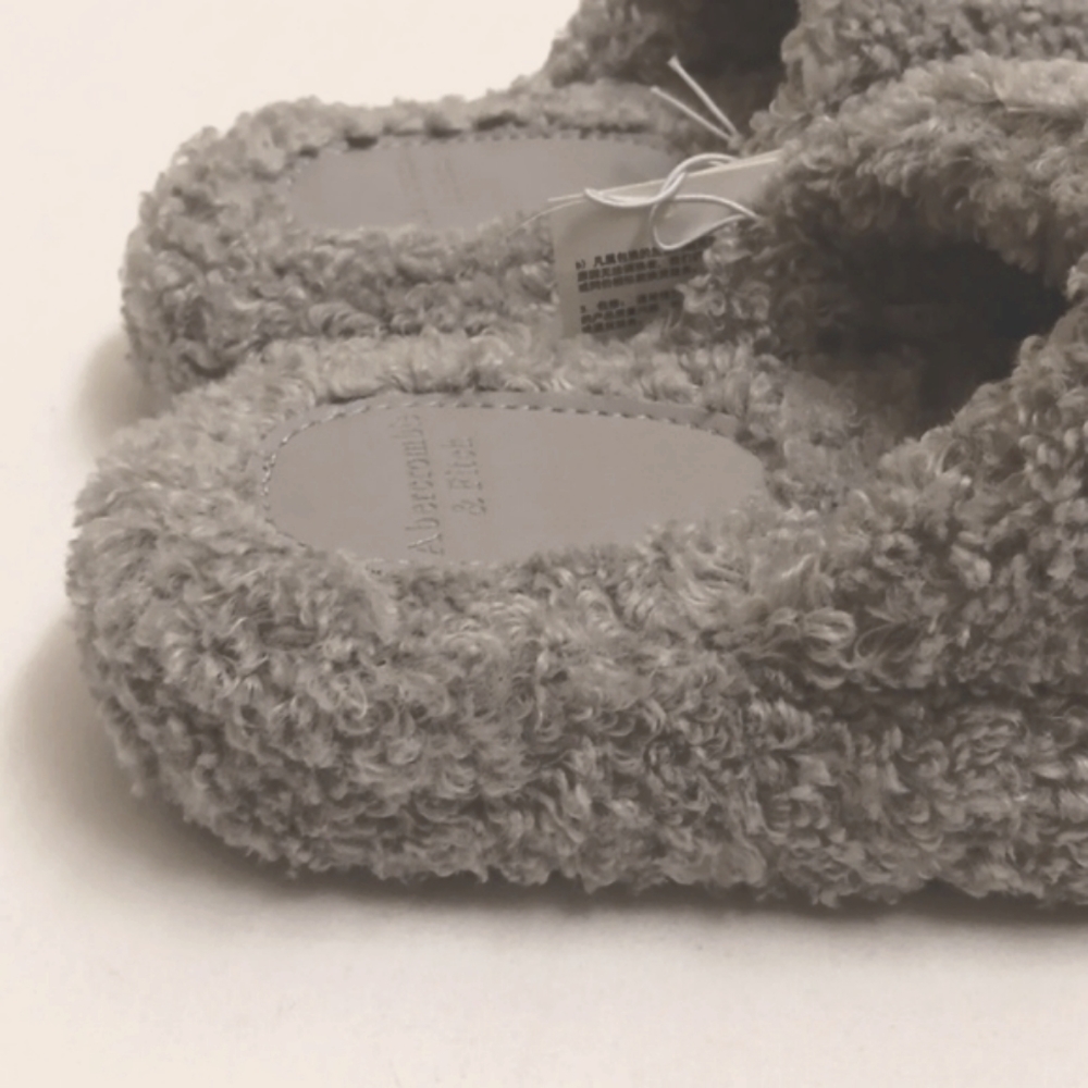 Abercrombie open-toe shepra slippers - Picture 5 of 9